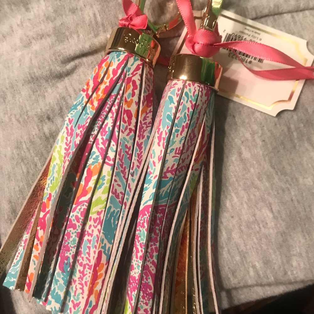 Lilly Pulitzer Tassel Keychain - Picture 4 of 7